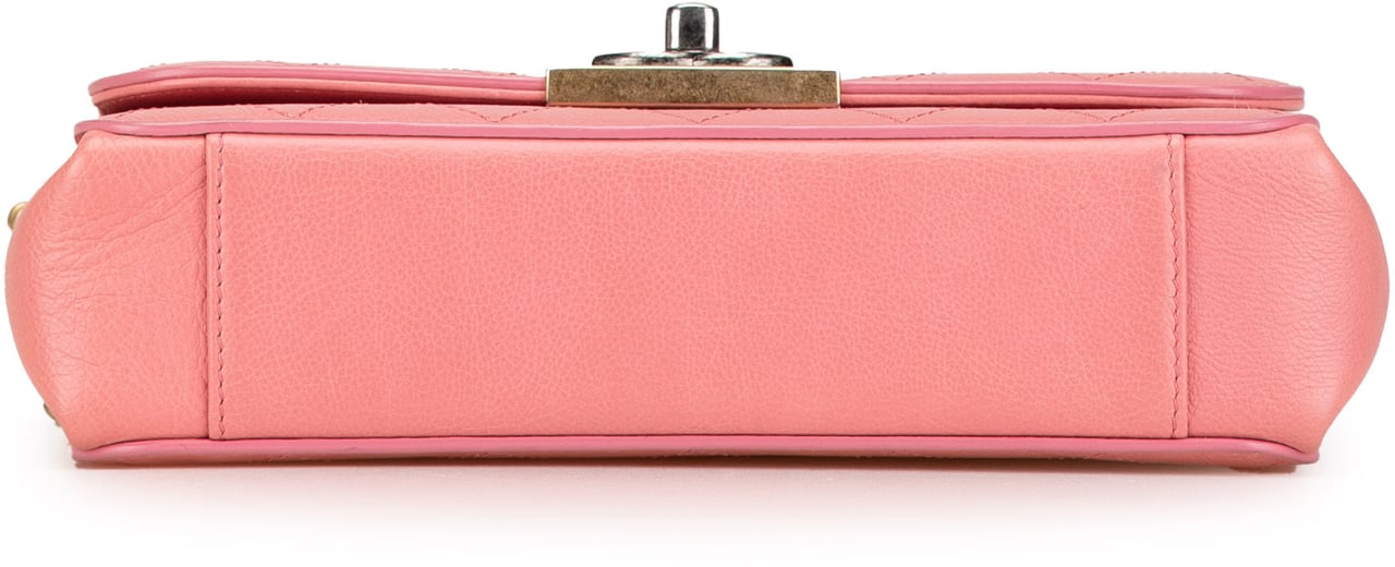 Chanel Quilted Calfskin Straight Lined Flap Roze