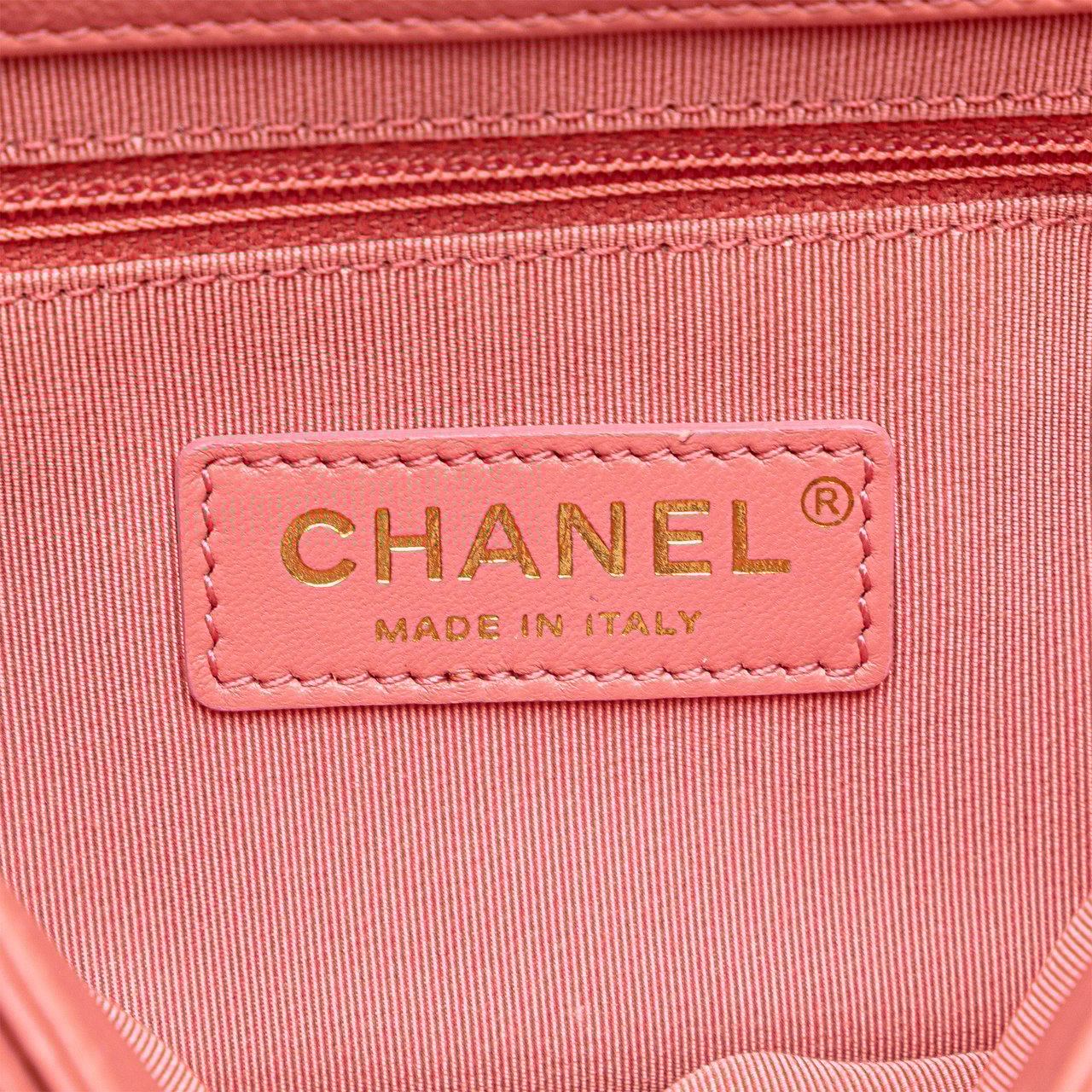 Chanel Quilted Calfskin Straight Lined Flap Roze