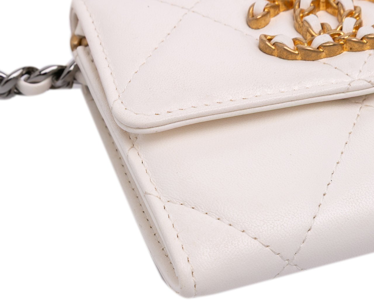 Chanel Quilted Lambskin Chanel 19 Card Holder On Chain Wit