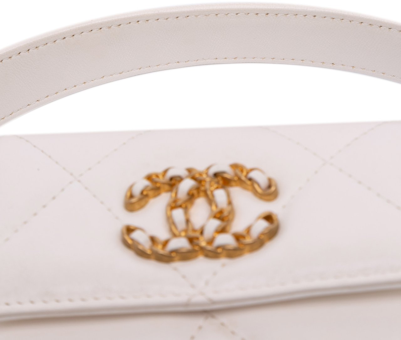 Chanel Quilted Lambskin Chanel 19 Card Holder On Chain Wit
