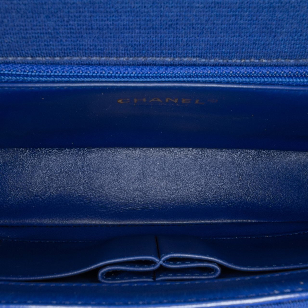 Chanel Small Jersey CC Filigree Flap Blauw