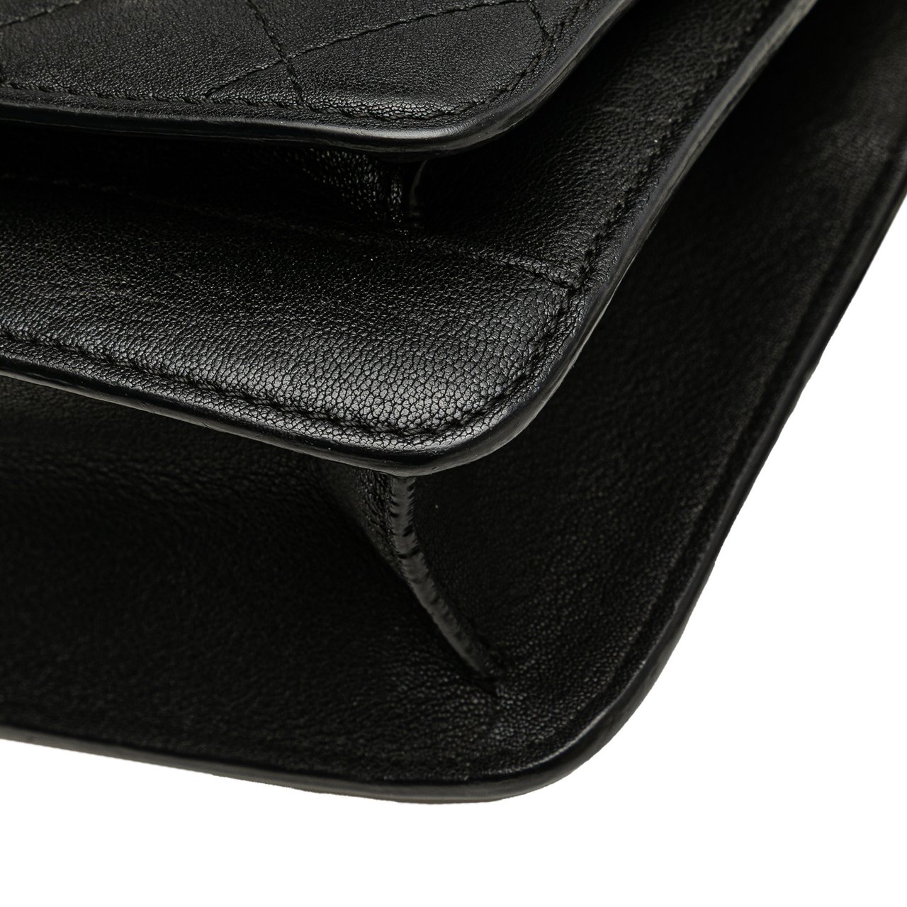Chanel Small Quilted Goatskin CC Box Flap Zwart
