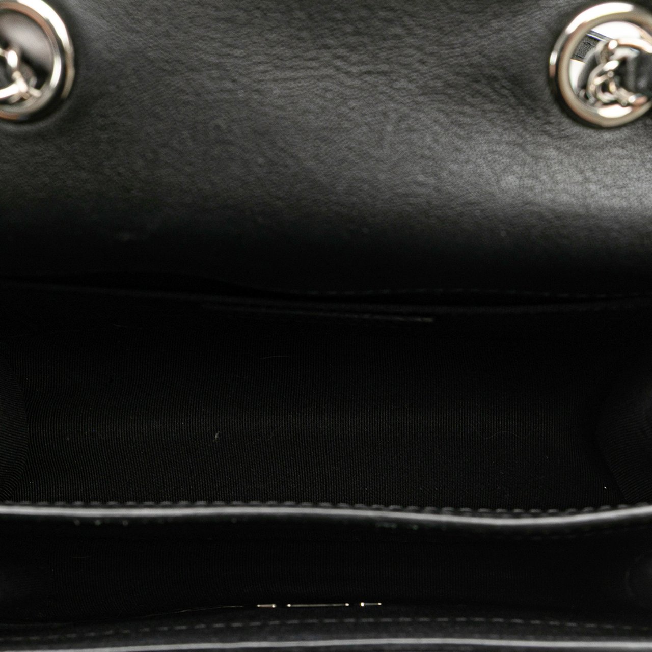 Chanel Small Quilted Goatskin CC Box Flap Zwart
