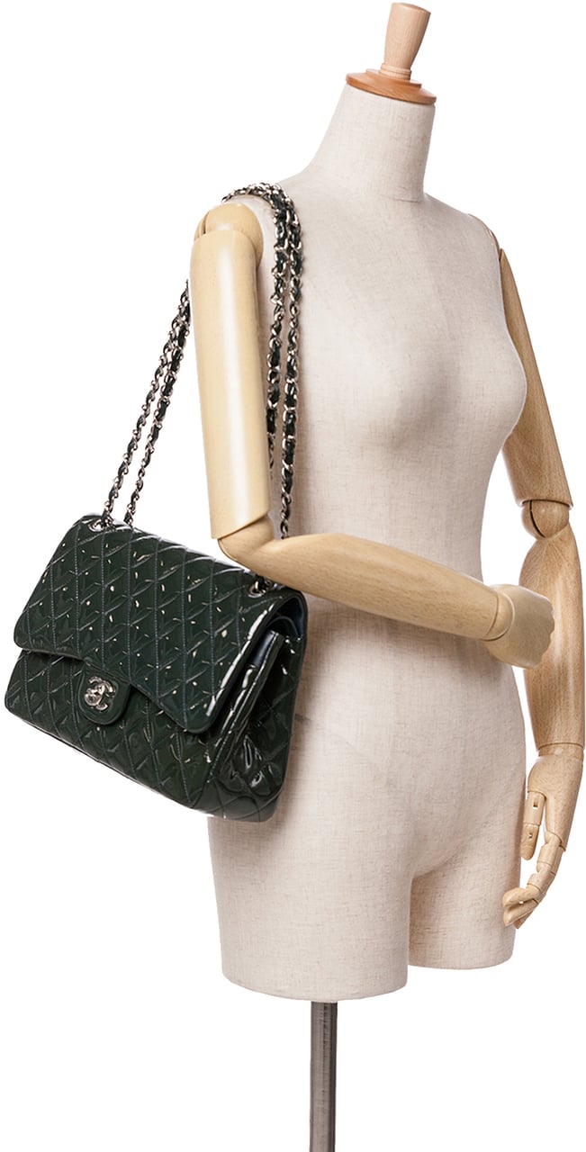 Chanel Jumbo Classic Patent Double Flap Blauw