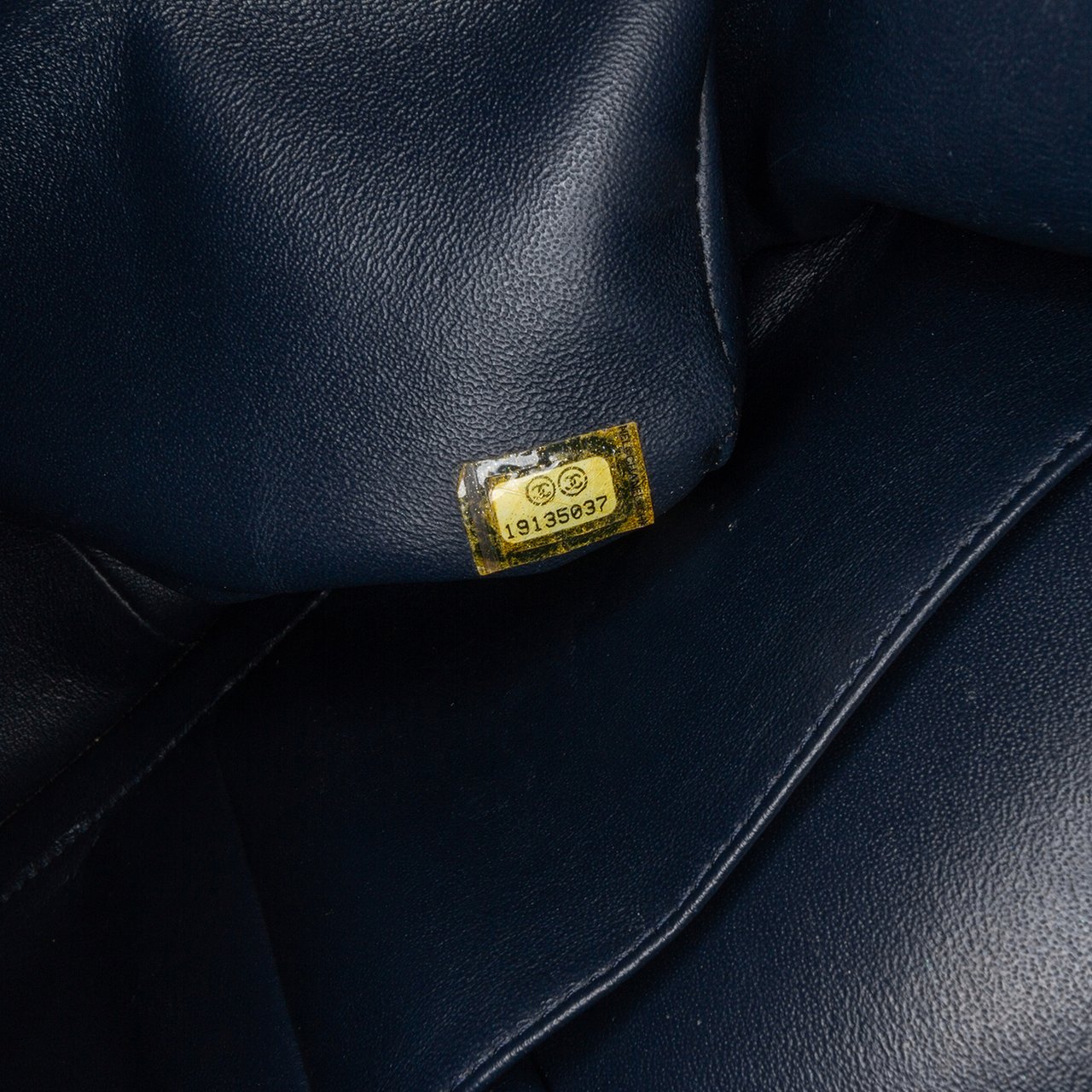 Chanel Jumbo Classic Patent Double Flap Blauw