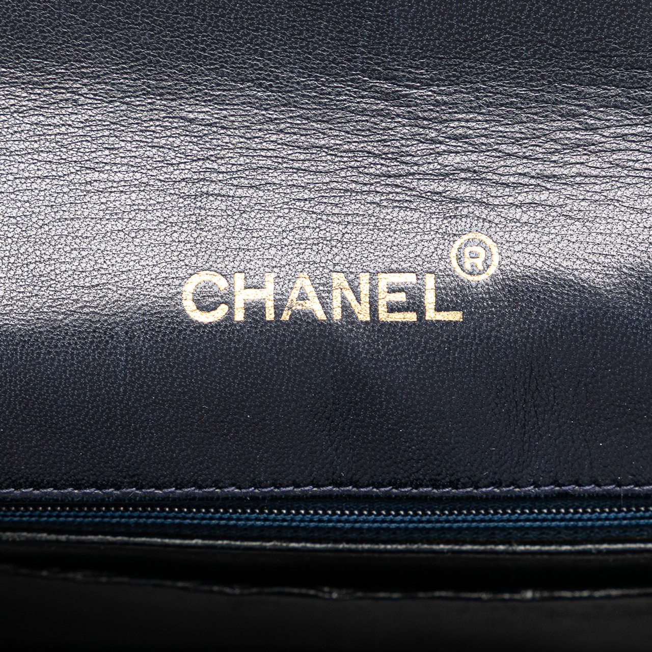 Chanel CC Quilted Lambskin Round Flap Blauw