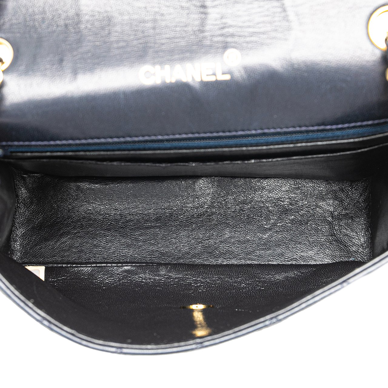 Chanel CC Quilted Lambskin Round Flap Blauw