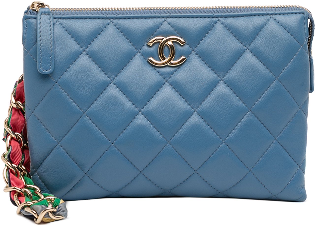 Chanel CC Quilted Lambskin Ribbon Clutch Blauw