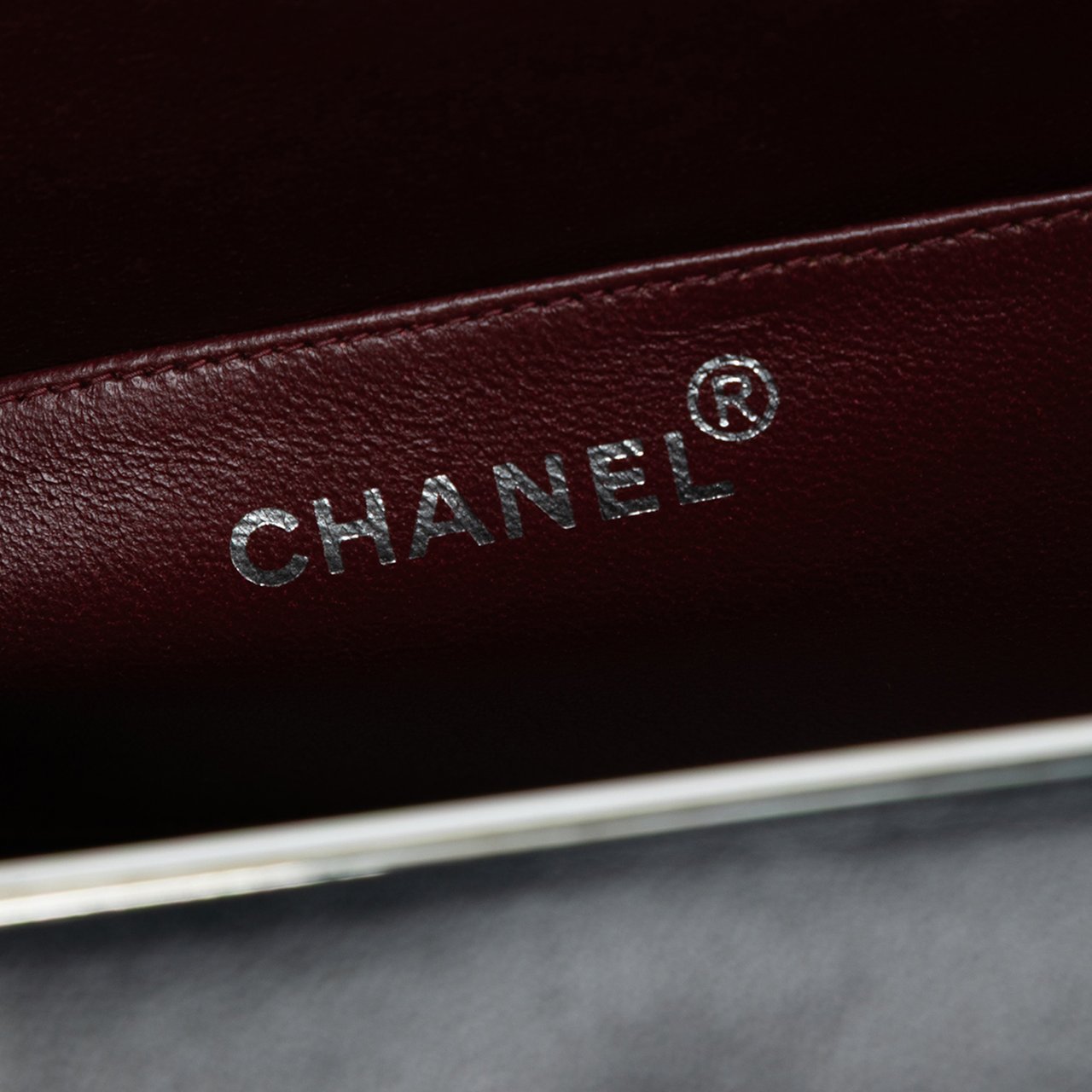 Chanel Quilted Lambskin Leather Box Bag Zwart