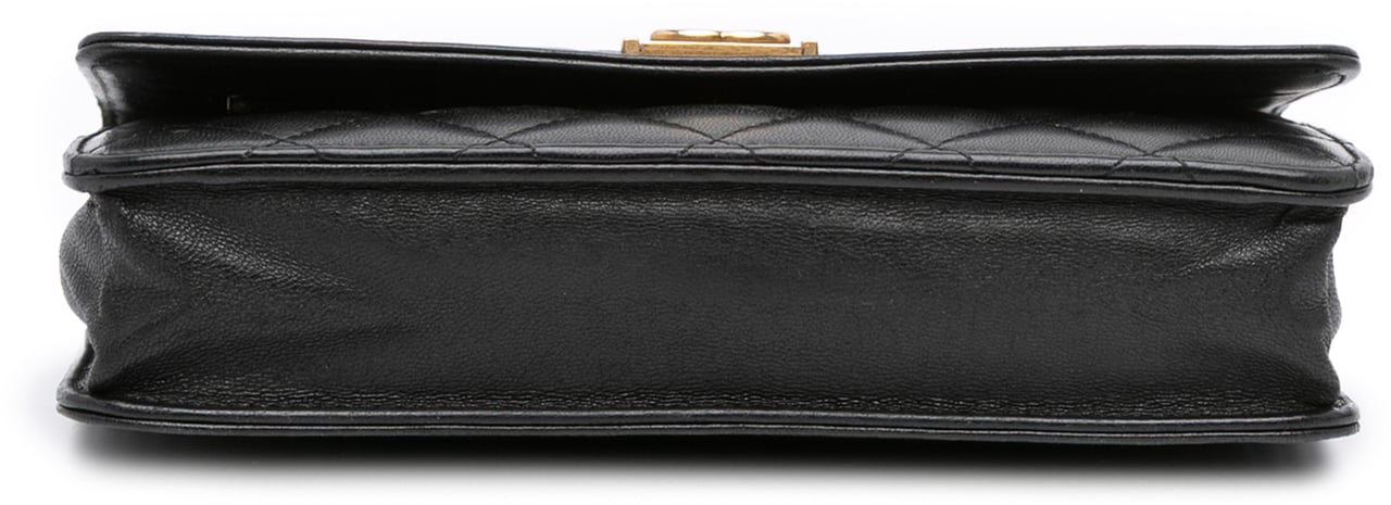 Chanel Quilted Lambskin Boy Wallet On Chain Zwart