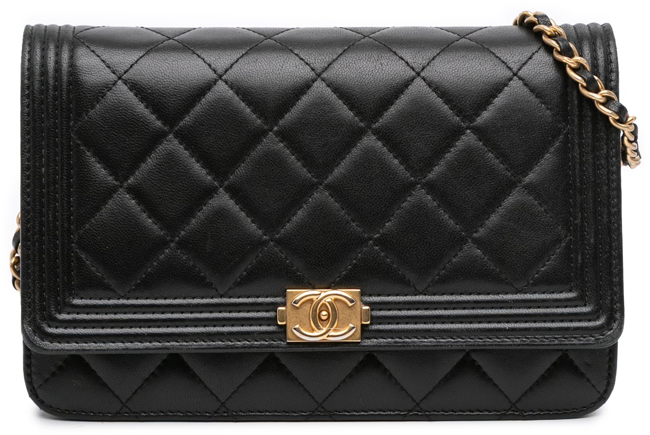 Chanel Quilted Lambskin Boy Wallet On Chain Zwart