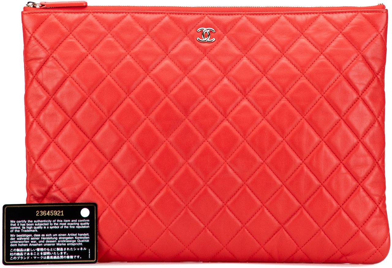 Chanel Large Quilted Lambskin O Case Clutch Rood