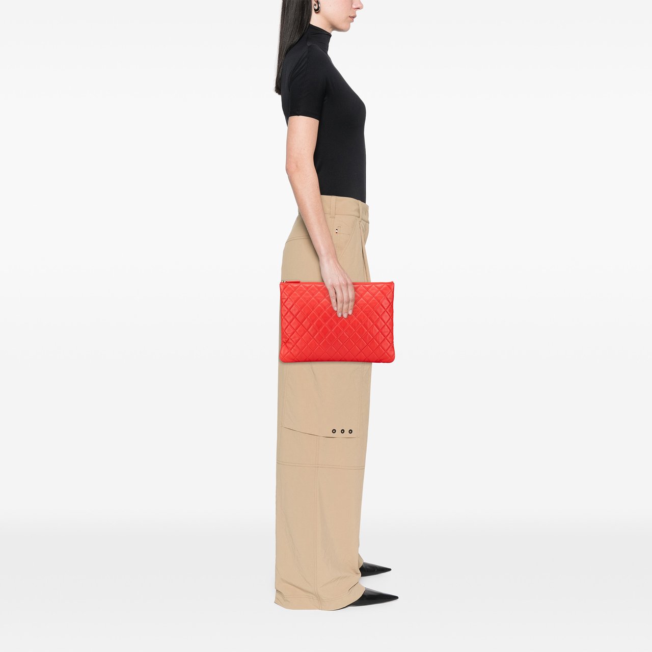 Chanel Large Quilted Lambskin O Case Clutch Rood