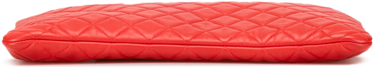 Chanel Large Quilted Lambskin O Case Clutch Rood