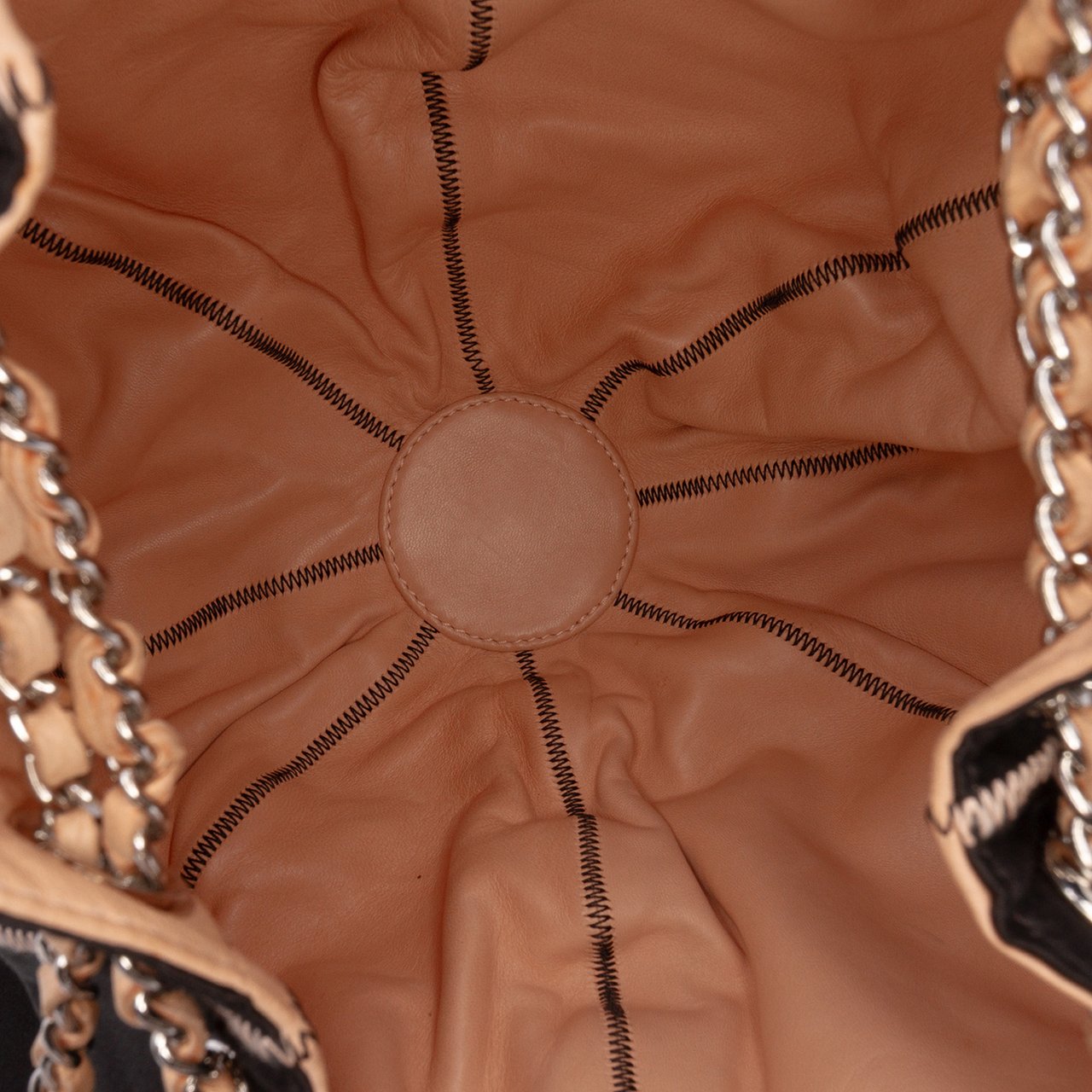 Chanel Lambskin and Satin Reversible Sac Cordon Bucket Bag Zwart