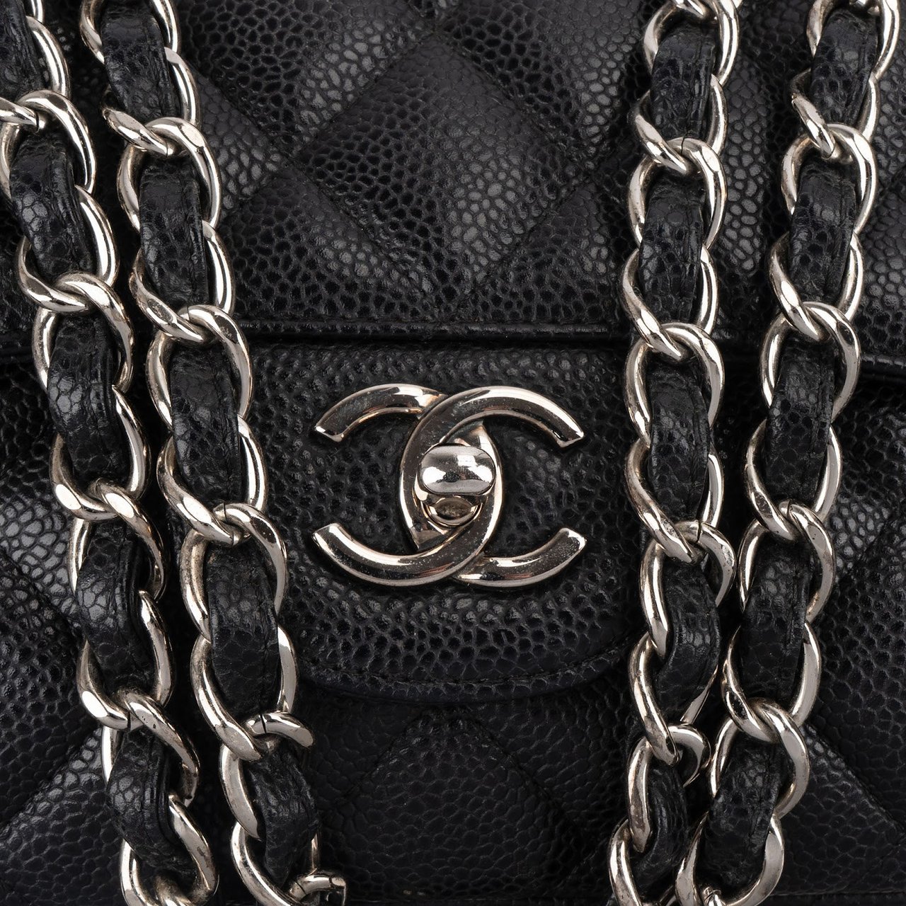 Chanel Quilted Caviar Leather Palladium Maxi Single Flap Crossbody Bag Zwart