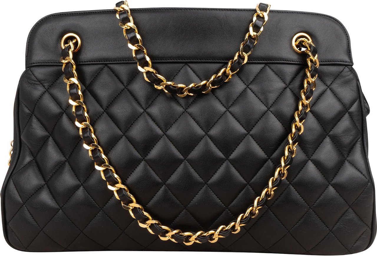 Chanel Chanel Quilted Lambskin CC Chain Shoulder Bag Zwart