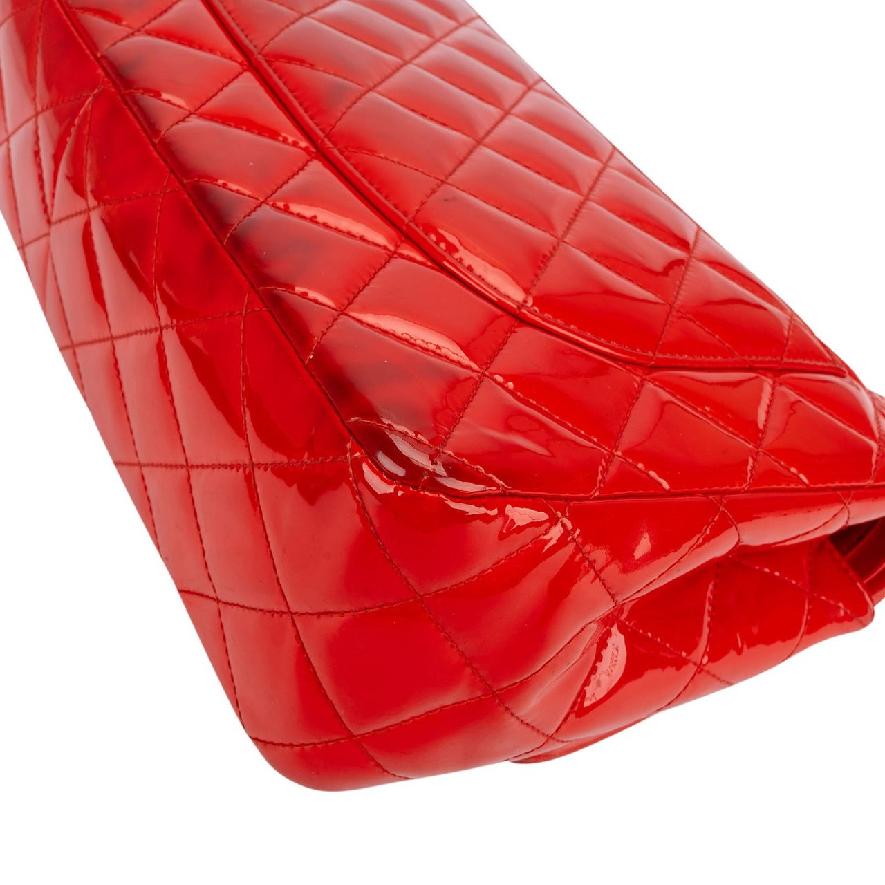 Chanel Chanel Quilted Patent Leather Jumbo Double Flap Crossbody Bag Rood