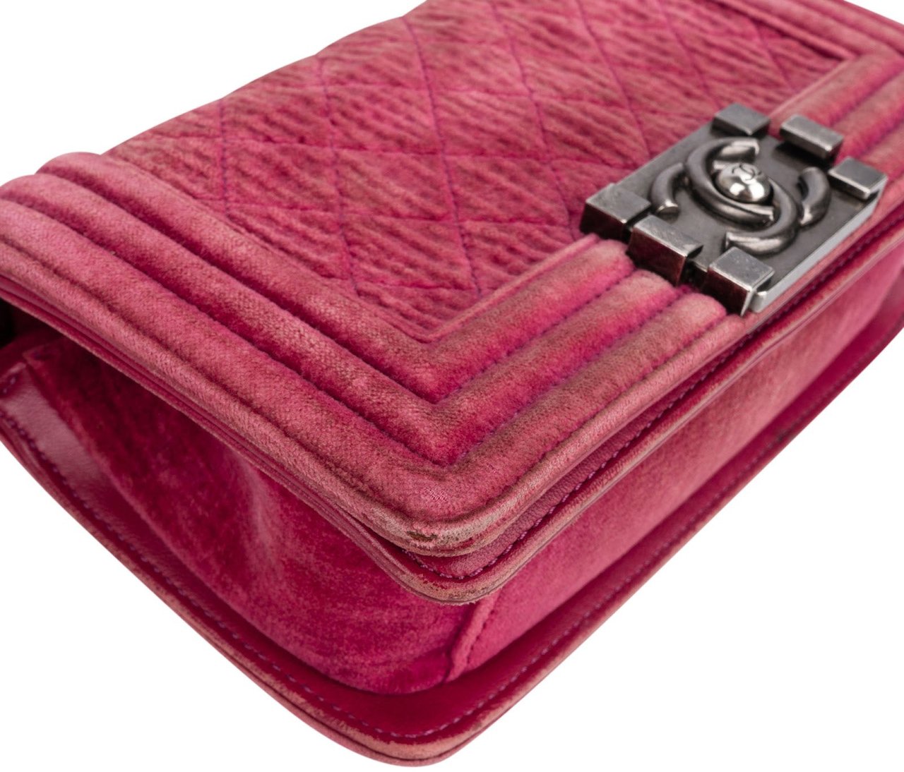 Chanel Quilted Velvet Small Boy Single Flap Crossbody Bag Roze