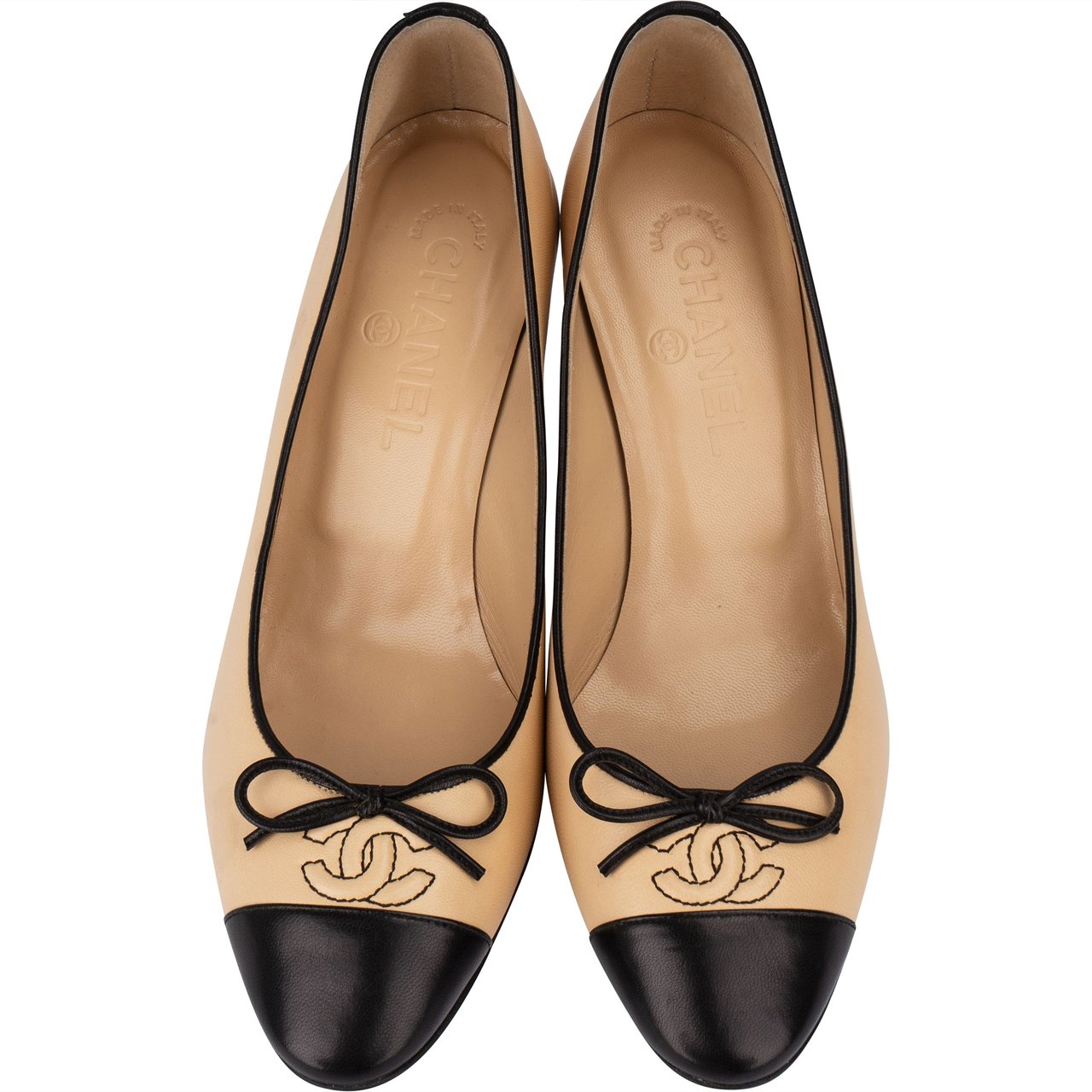 Chanel Chanel Lambskin Two Tone Pumps (37,5) Divers