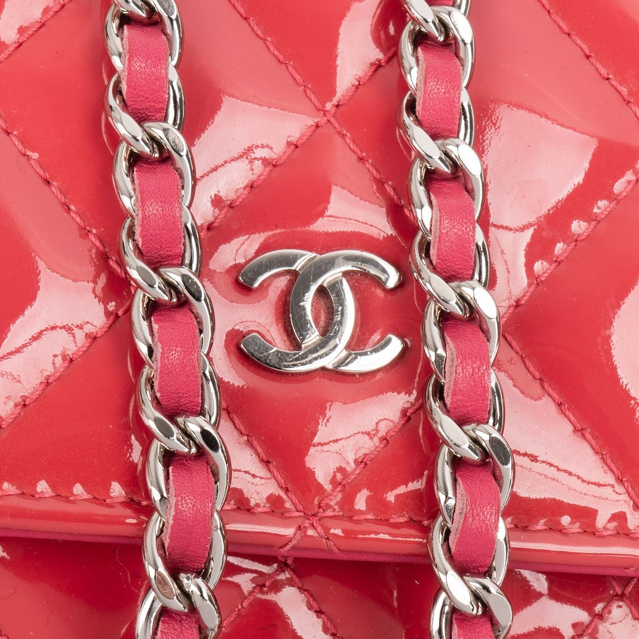 Chanel Quilted Patent Leather Wallet On Chain Crossbody Bag Rood
