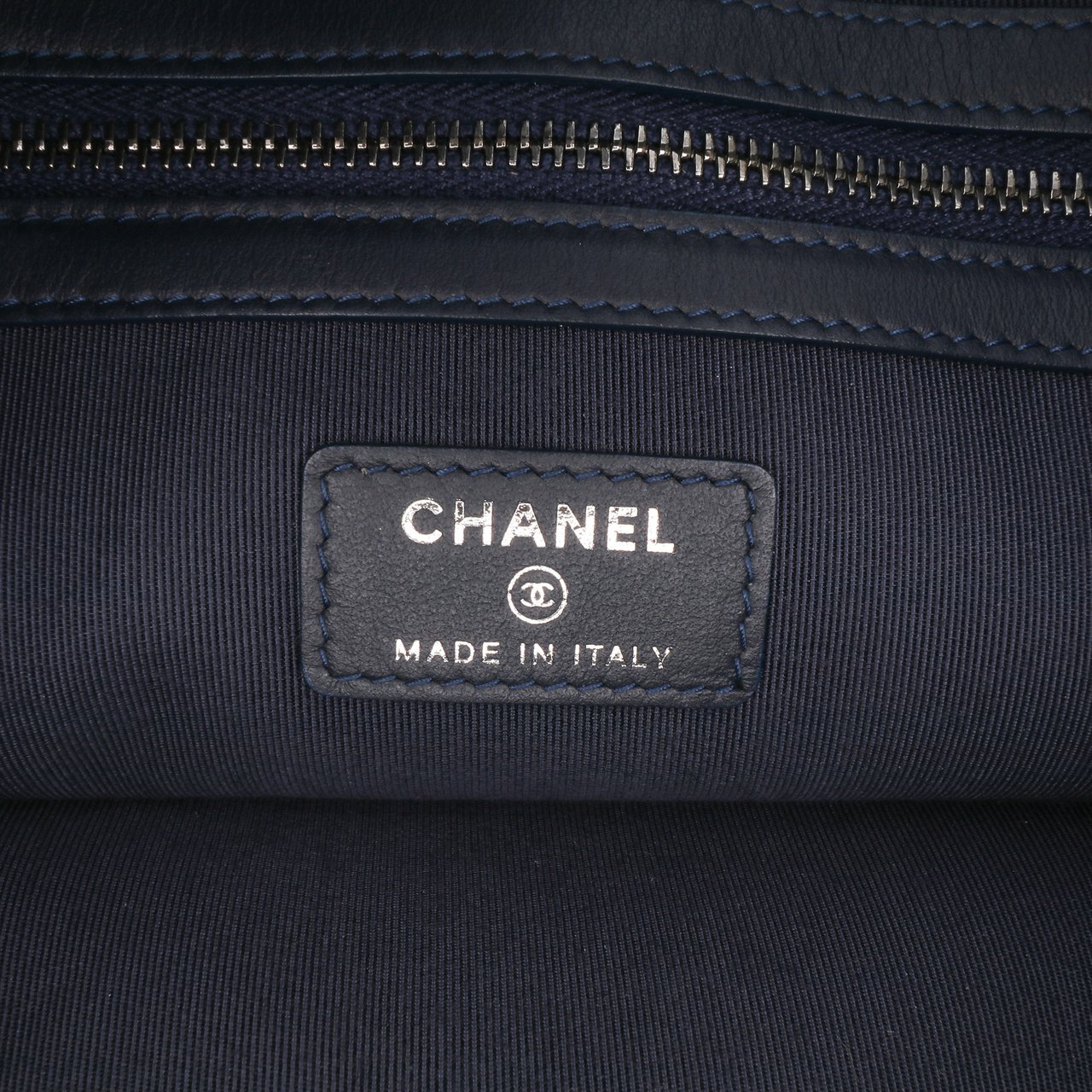 Chanel Large Denim Gabrielle O Case Clutch Blauw