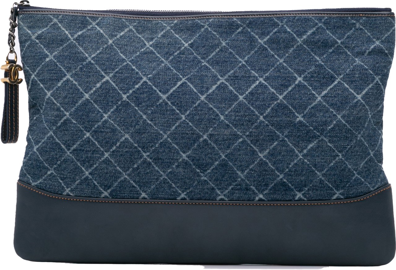 Chanel Large Denim Gabrielle O Case Clutch Blauw