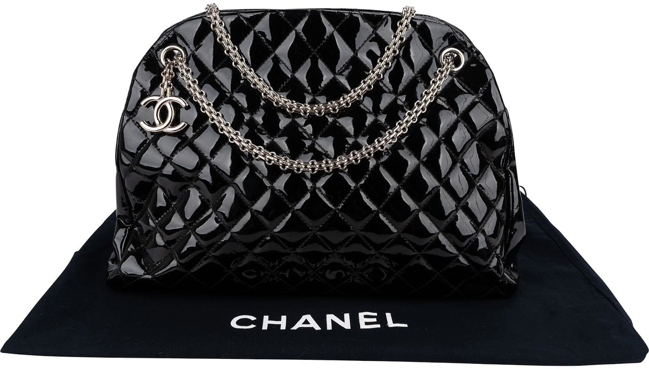 Chanel Patent Leather Palladium Soft Tote CC Shoulder Bag Zwart
