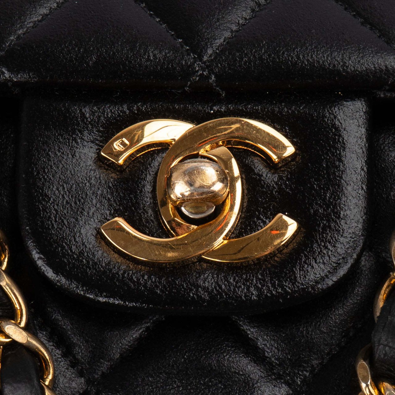 Chanel Chanel Quilted Lambskin 24K Gold Medium Double Flap Shoulder Bag Divers
