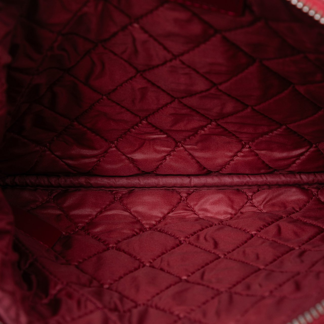 Chanel Small Crinkled Patent O Case Clutch Rood