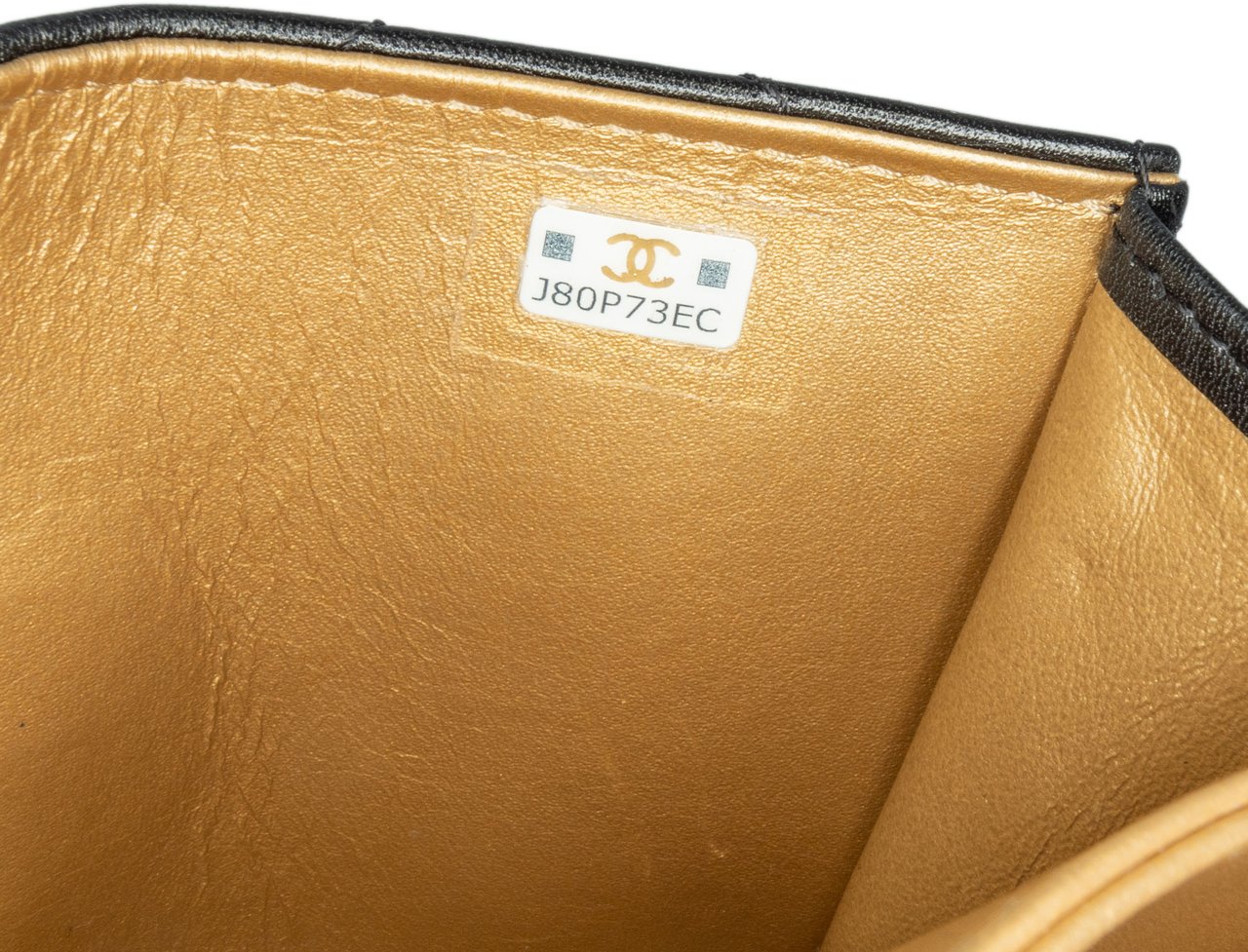 Chanel Quilted Calfskin Strass Card Holder On Chain Zwart