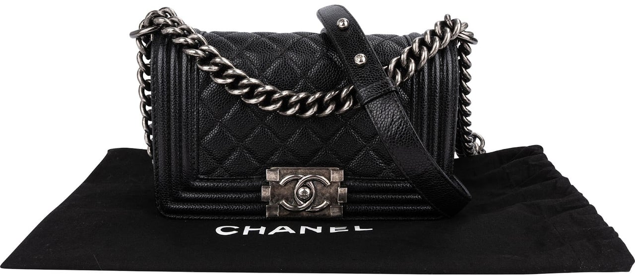 Chanel Quilted Caviar Leather Small Boy Single Flap Crossbody Bag Zwart