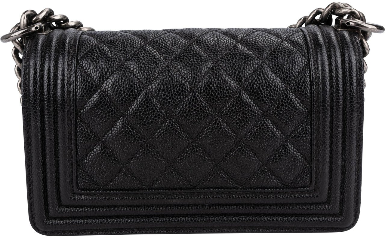 Chanel Quilted Caviar Leather Small Boy Single Flap Crossbody Bag Zwart