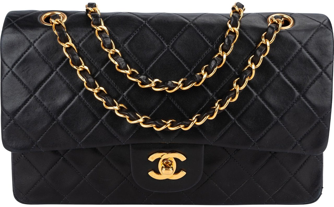 Chanel Quilted Lambskin 24K Gold Medium Double Flap Shoulder Bag Zwart