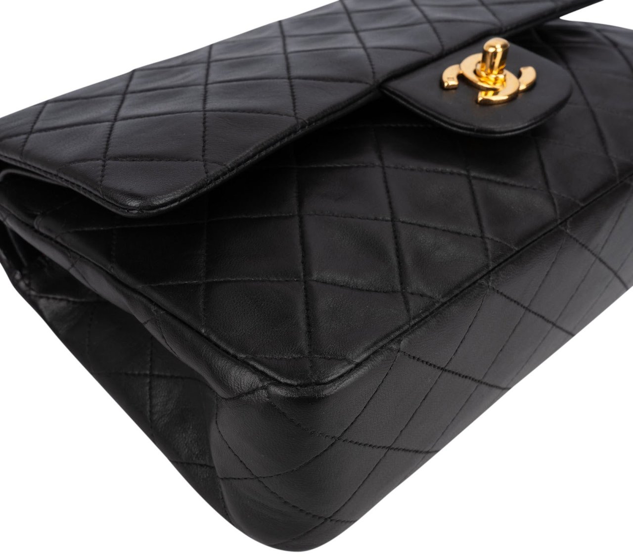 Chanel Quilted Lambskin 24K Gold Medium Double Flap Shoulder Bag Zwart