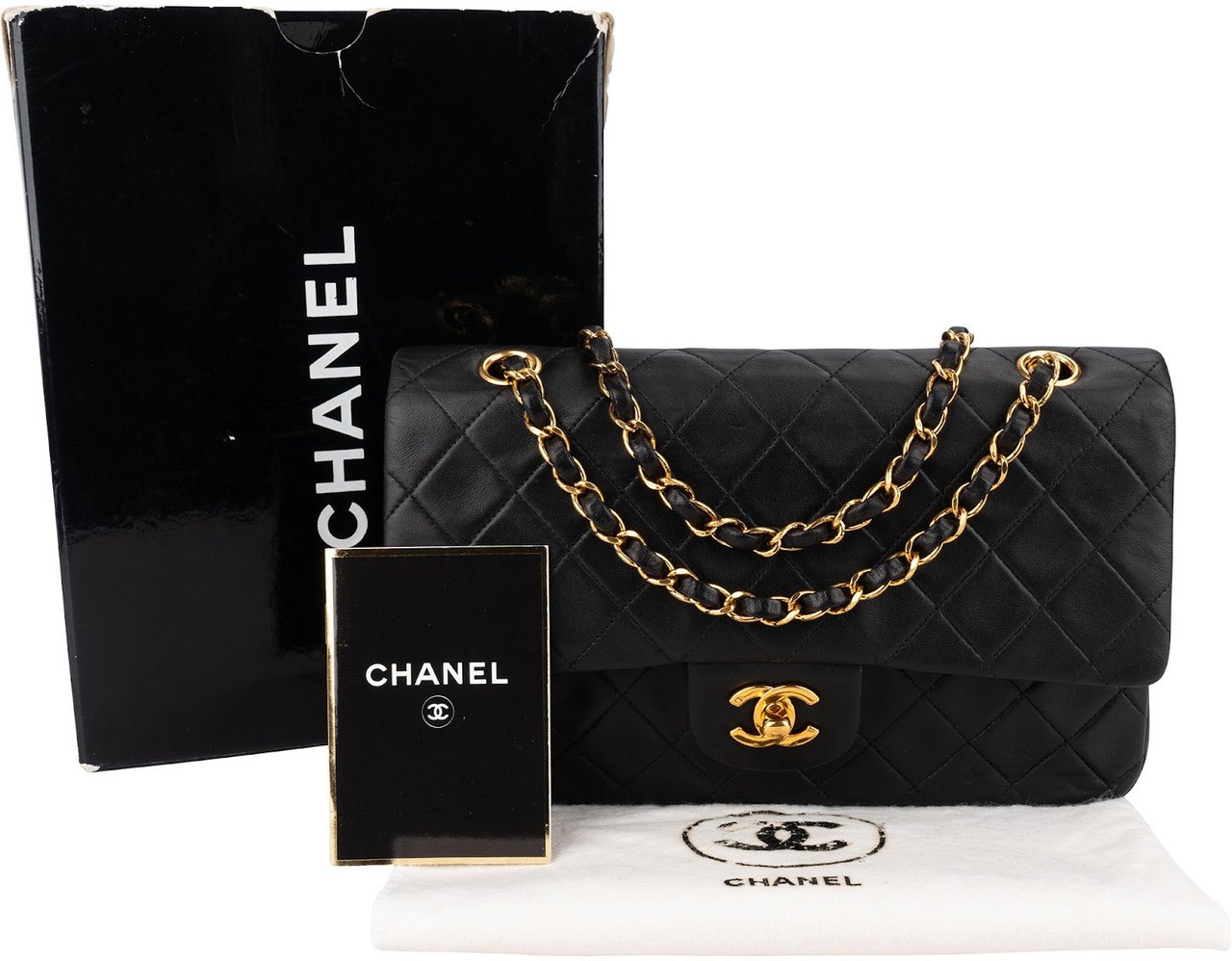 Chanel Quilted Lambskin 24K Gold Medium Double Flap Shoulder Bag Zwart
