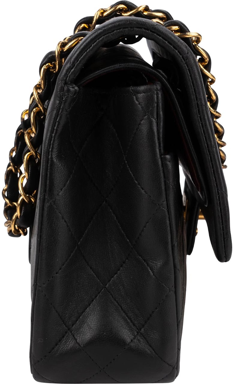 Chanel Quilted Lambskin 24K Gold Medium Double Flap Shoulder Bag Zwart