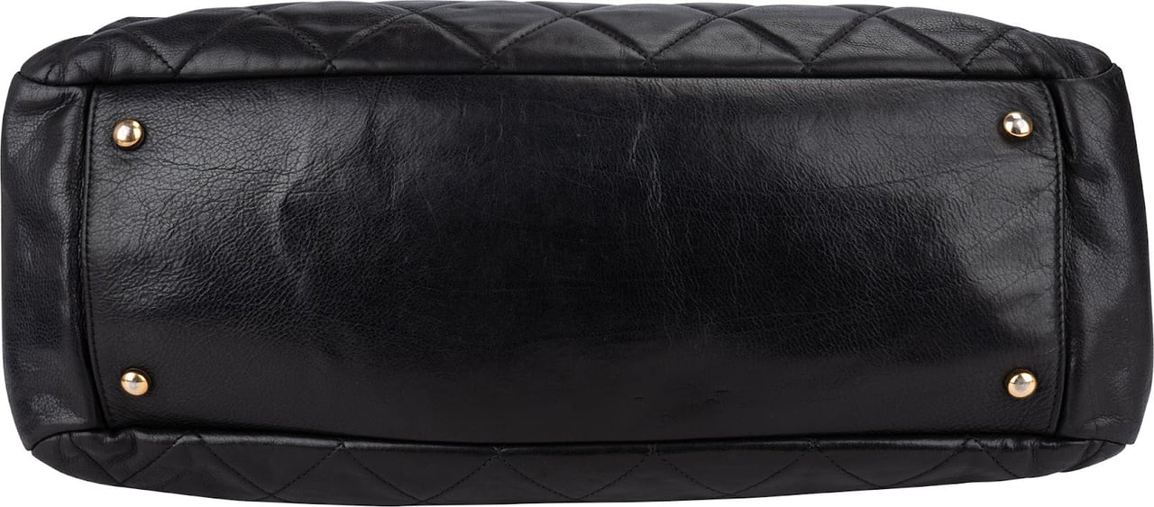 Chanel Quilted Lambskin CC Crown Tote Shoulder Bag Zwart