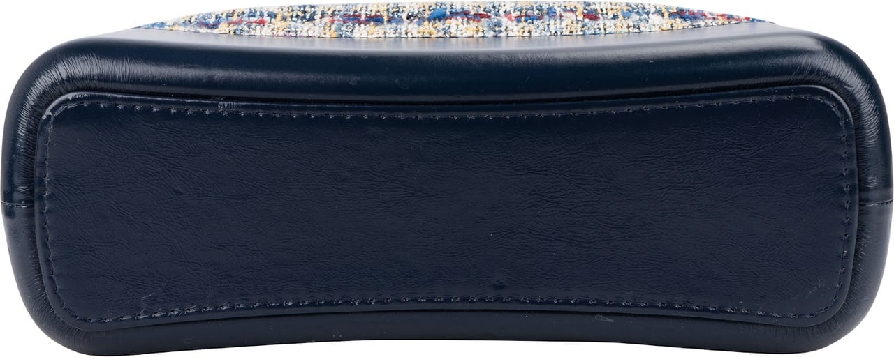 Chanel Tweed & Lambkin Gabrielle Crossbody Bag Blauw