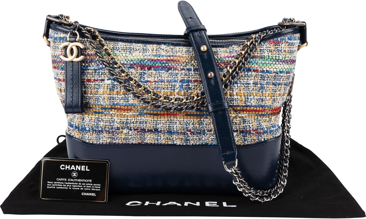 Chanel Tweed & Lambkin Gabrielle Crossbody Bag Blauw
