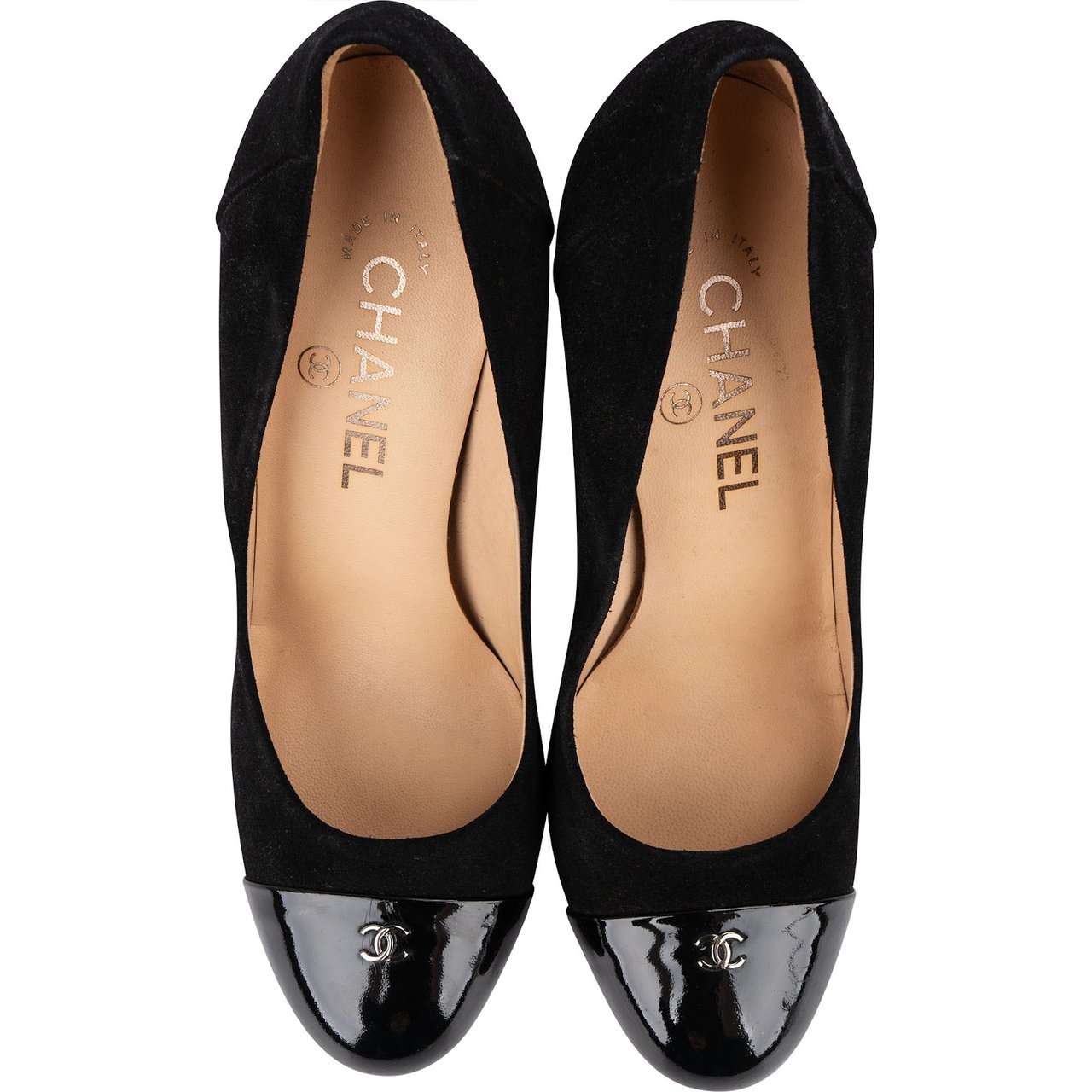 Chanel Black Patent Leather Suede Cap Toe CC Pumps (37) Zwart