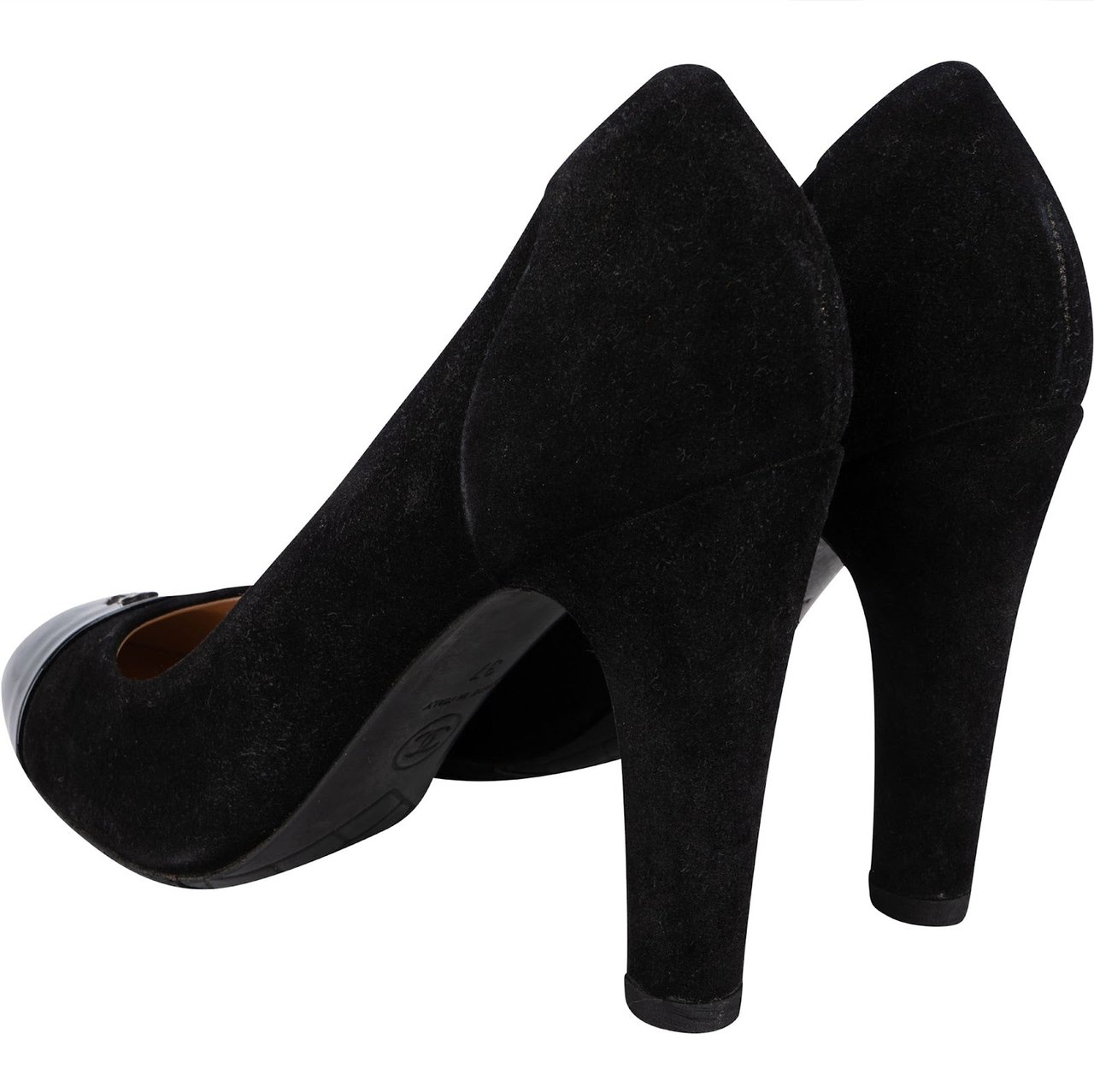 Chanel Black Patent Leather Suede Cap Toe CC Pumps (37) Zwart