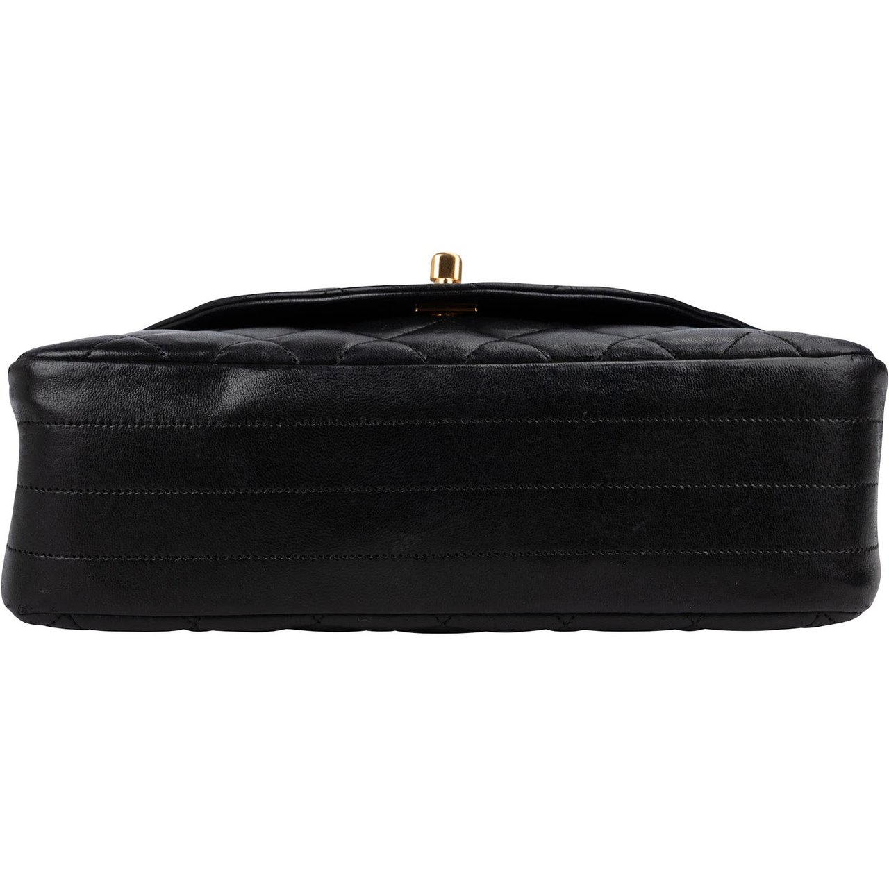 Chanel Quilted Lambskin Diana 24K Gold Single Flap Crossbody Bag Zwart