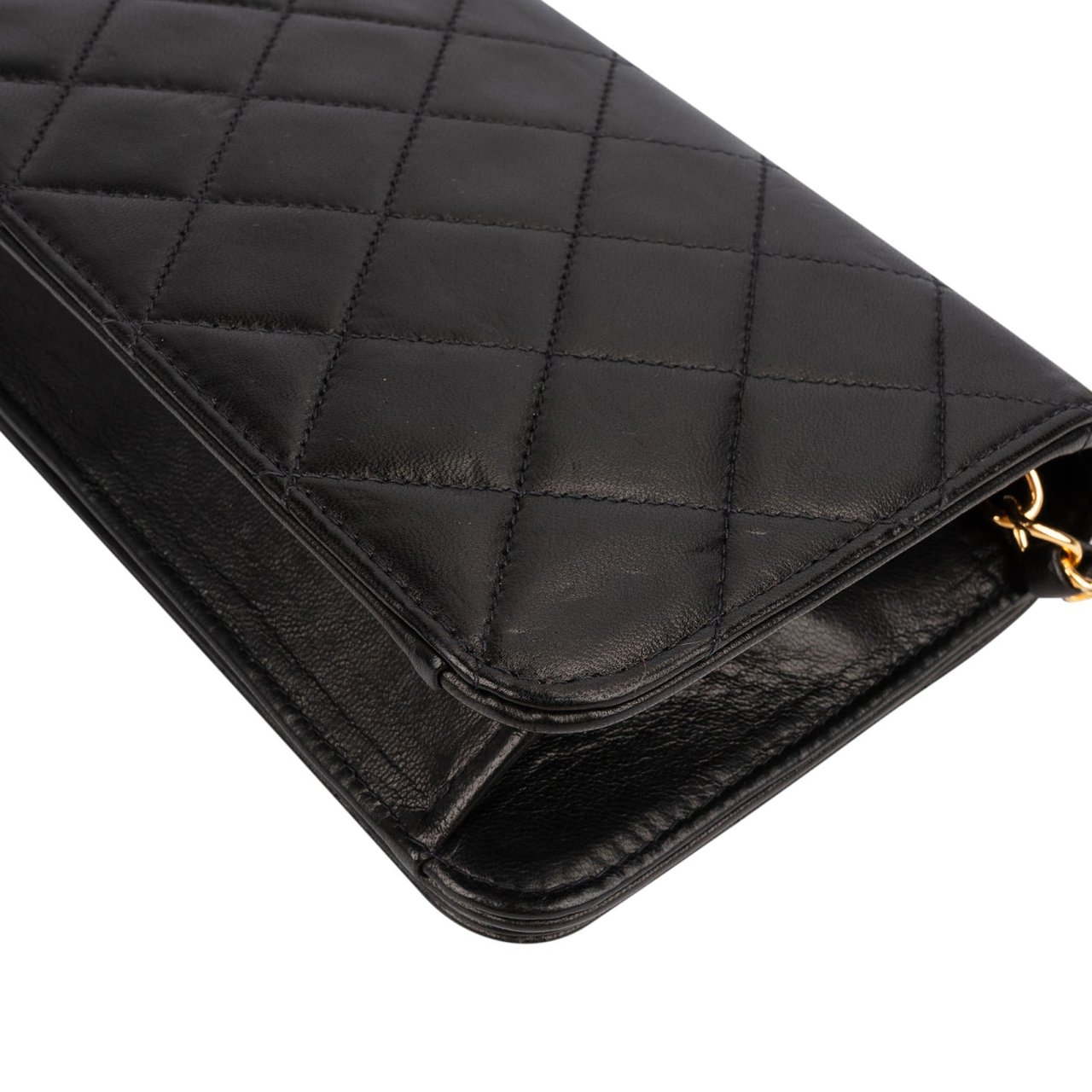 Chanel Quilted Lambskin 24K Gold Single Flap Shoulder Bag Zwart
