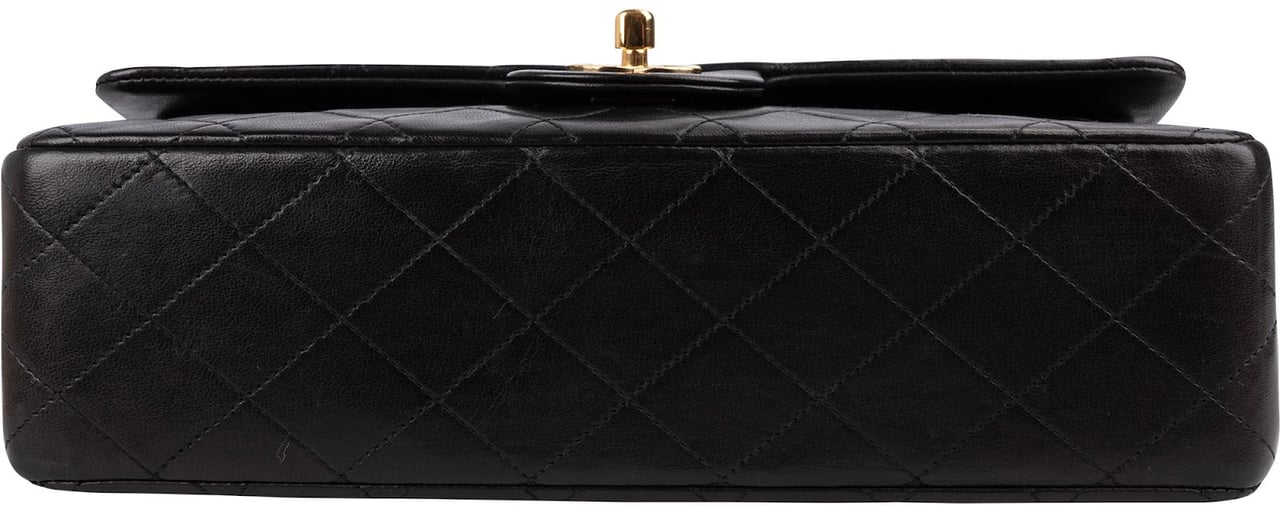 Chanel Quilted Lambskin 24K Gold Medium Double Flap Shoulder Bag Zwart