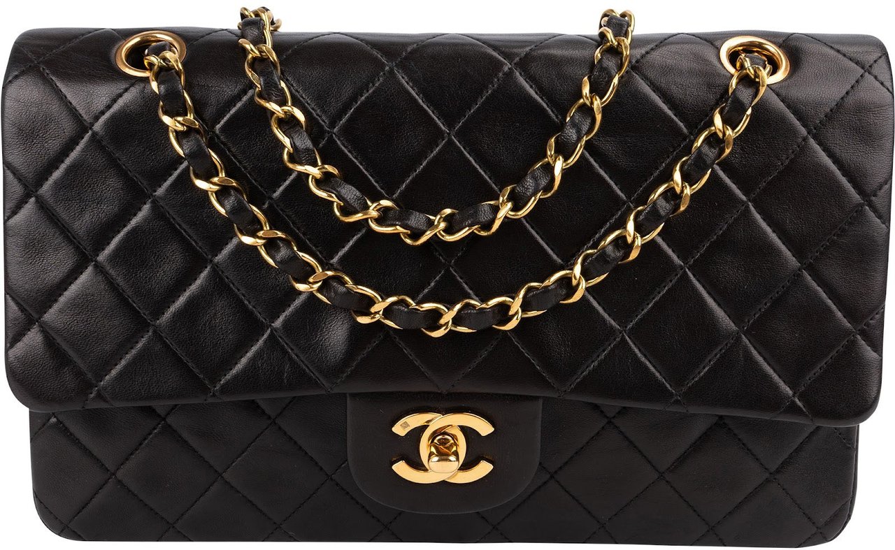 Chanel Quilted Lambskin 24K Gold Medium Double Flap Shoulder Bag Zwart