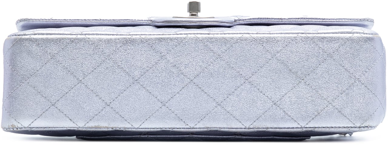 Chanel Medium Classic Metallic Calfskin Double Flap Zilver