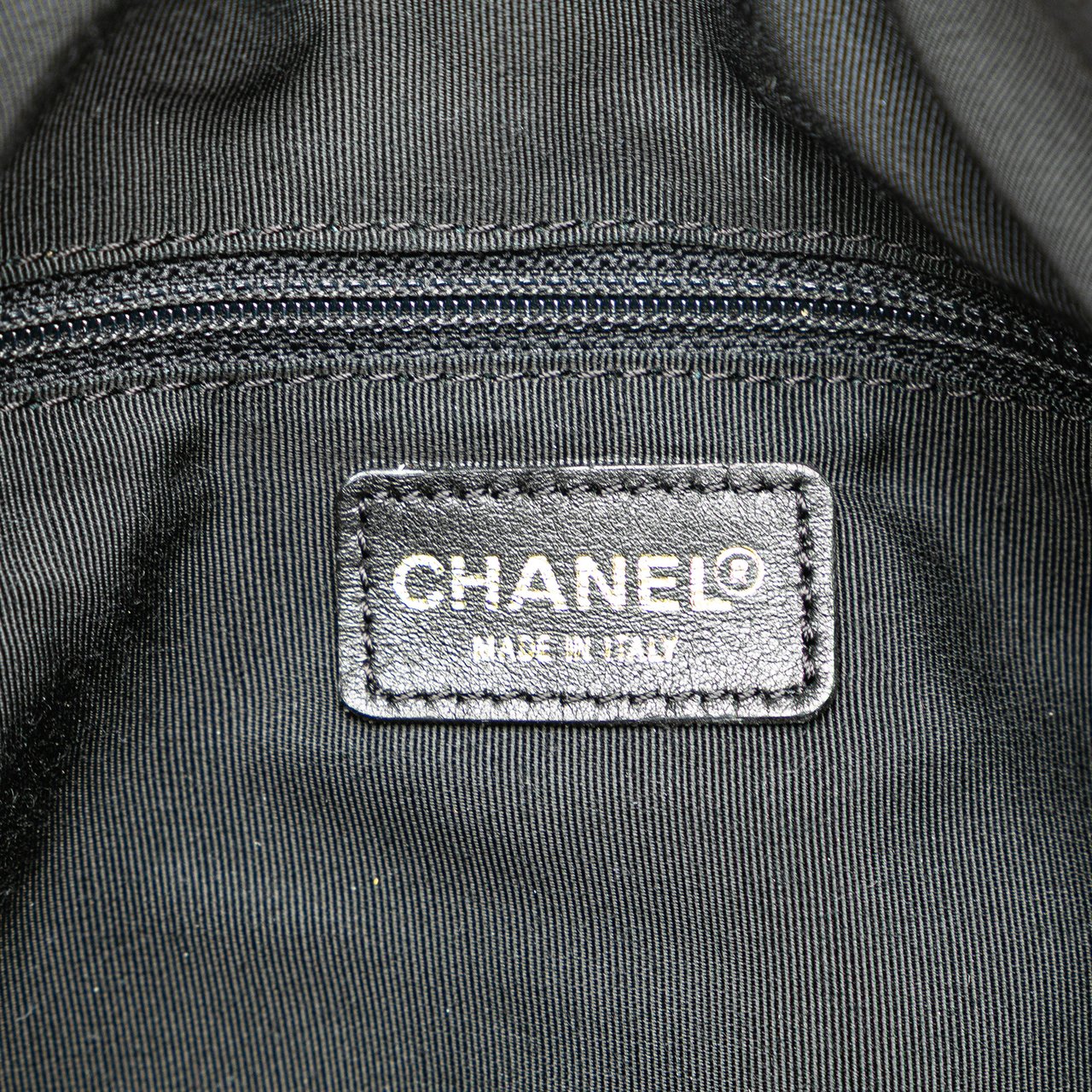 Chanel CC Choco Bar Lambskin Shoulder Bag Zwart