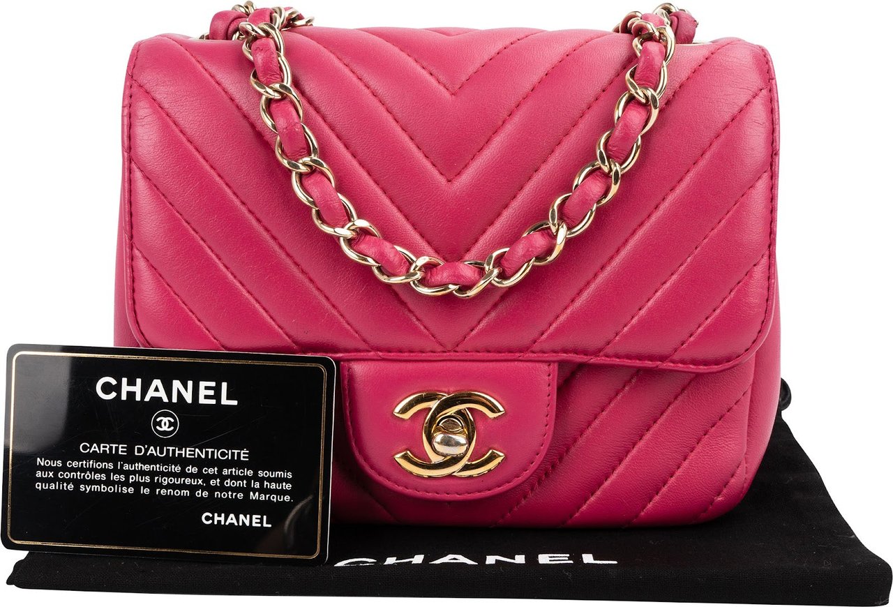 Chanel Chevron Lambskin Rectangular Mini Flap Crossbody Bag Roze