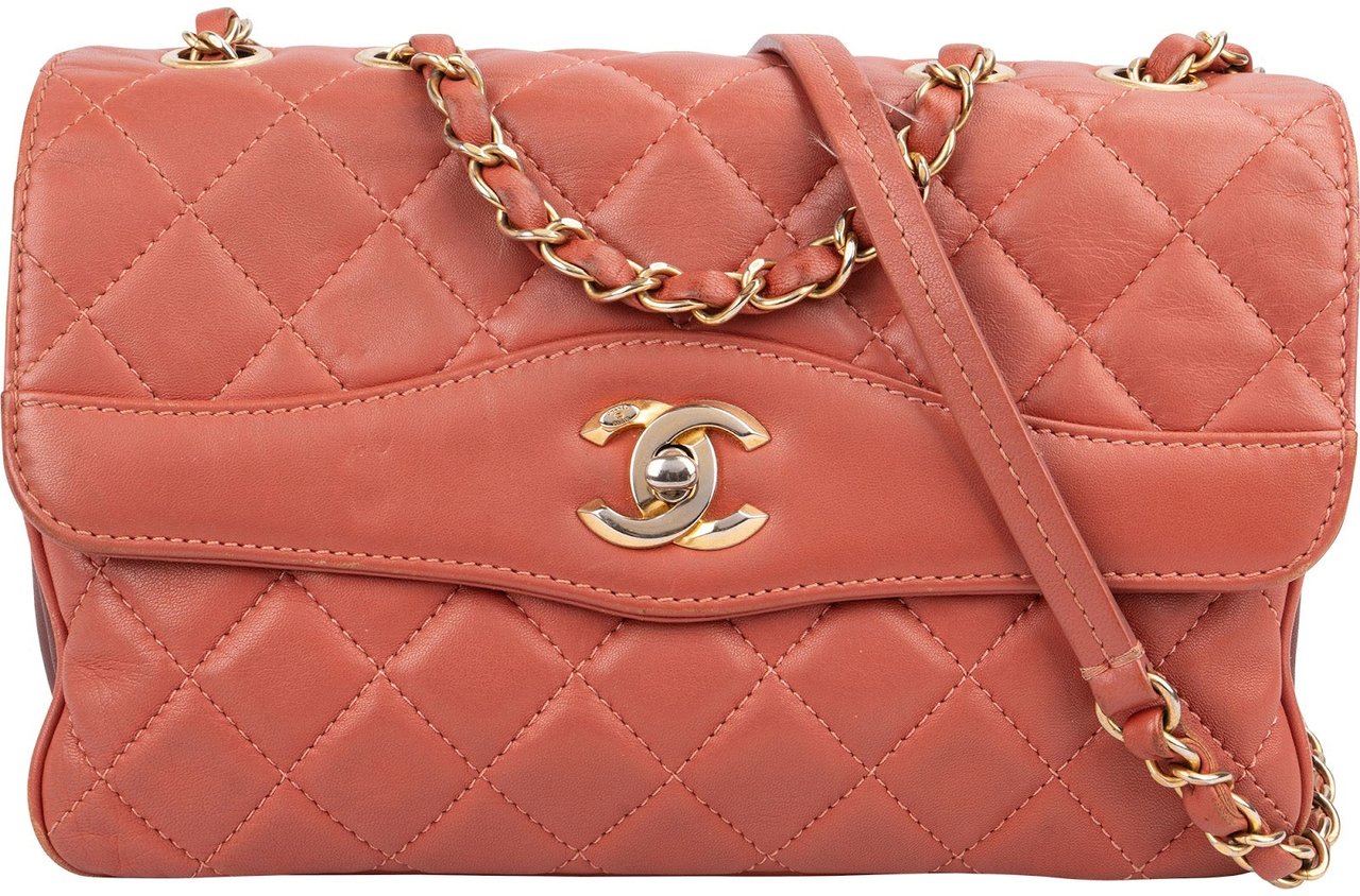Chanel Quilted Lambskin Bicolor Diana Single Flap Crossbody Bag Divers